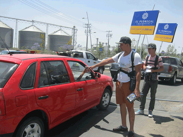 Apa Promoboard Mochilas iluminadas Fraccionamiento El Pedregal